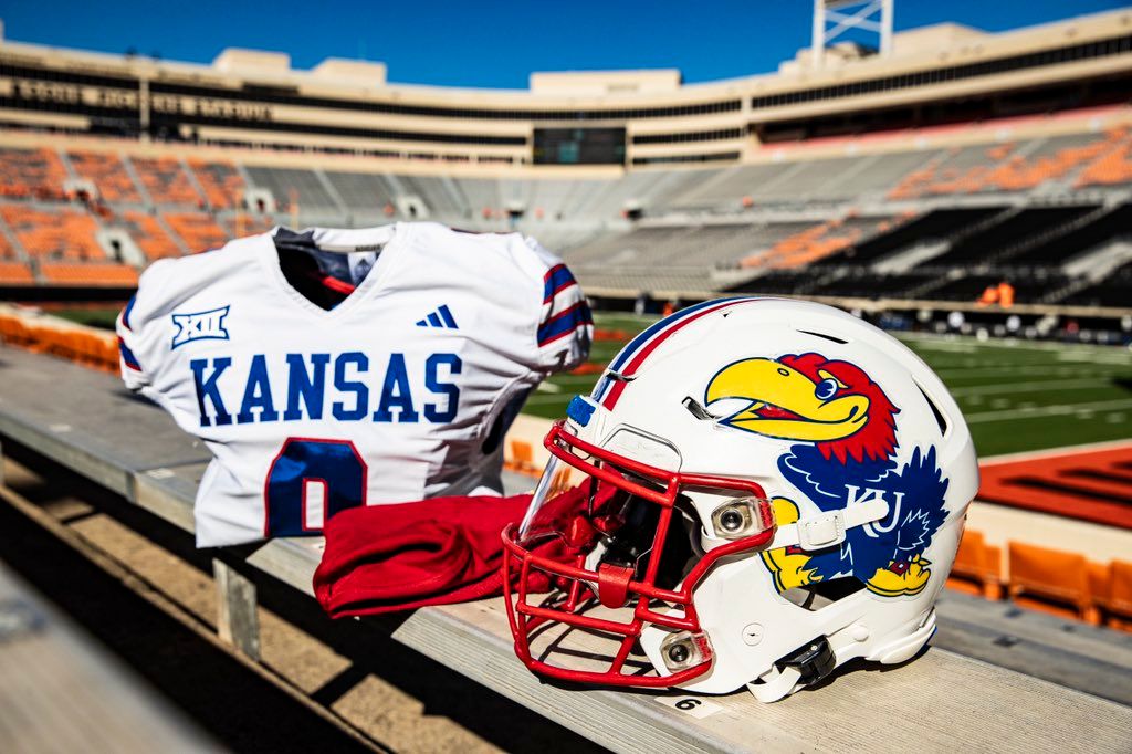 Notes & Numbers: Oklahoma State 39, No. 23 Kansas 32