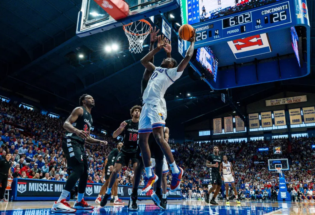 Moments That Popped: Cincinnati 84, No. 8 Kansas 68