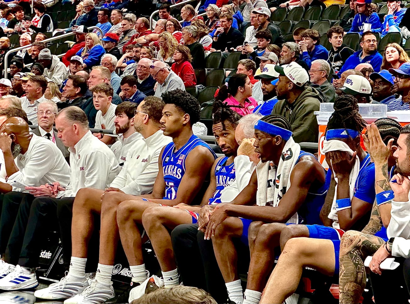 Moments That Popped: Houston 69, Kansas 47 | Big 12 semifinals